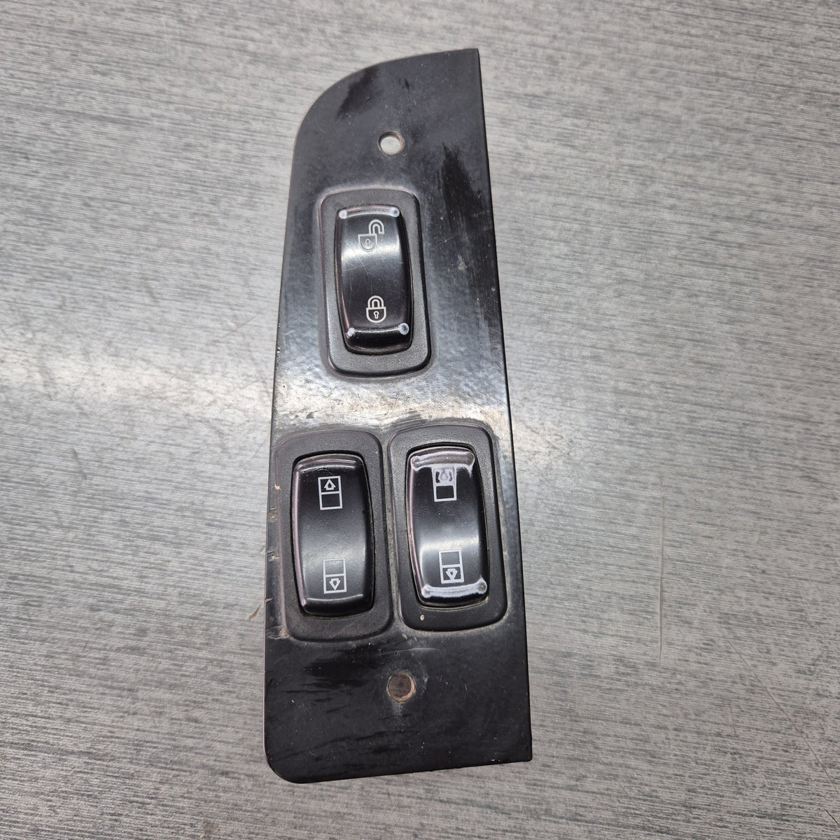 2003 Mack CX Series CX688 CX688 VISION - Right Window Switch PN: