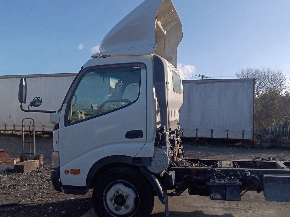 2011 Hino Dutro XZU454