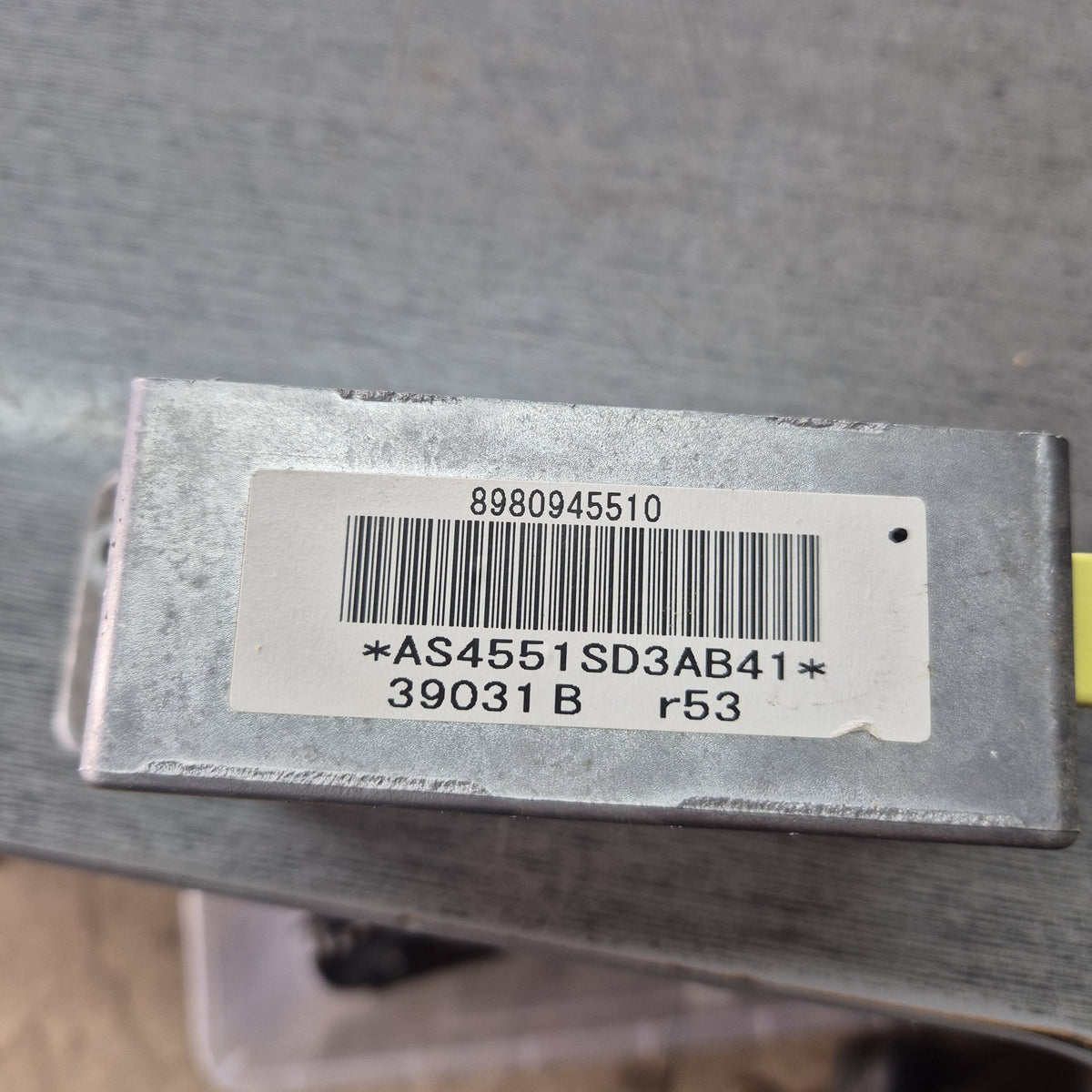 2008 Isuzu Elf NKR85 - Airbag Sensor PN: 8980945510