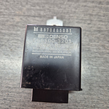 1997 Isuzu N-Series NKR NKR66E-7512026 - Flasher Relay PN: 8970865081