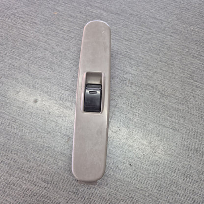 2007 Toyota Toyoace XZU308 - Left Window Switch PN: