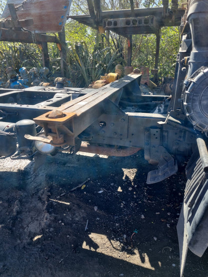 2003 fg1j - container mounts with twistlocks PN: