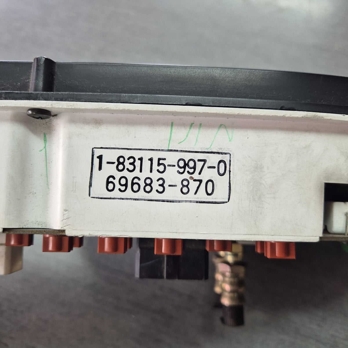 2005 Isuzu F-Series 2003-2007 000179 - Instrument Cluster PN: 1-83115-997-0