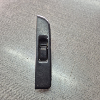 1996 Isuzu Elf NKR66E - Left Window Switch PN: