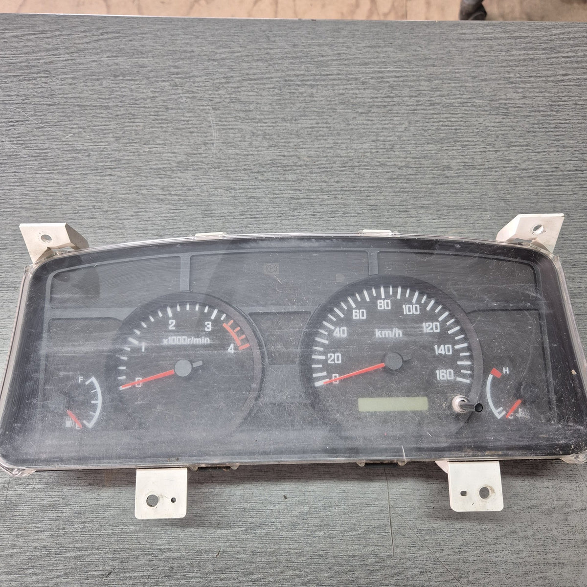 2011 Isuzu N-Series - Instrument Cluster PN: IMSM-160K-E
