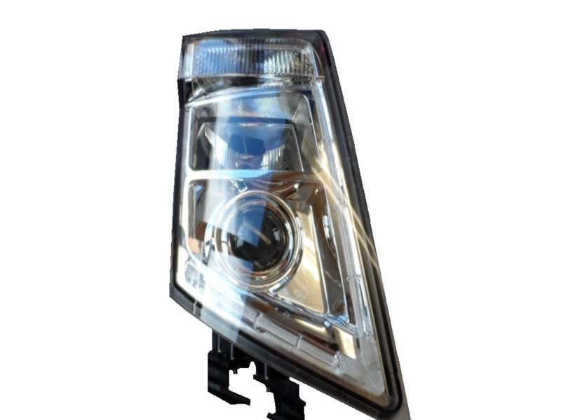 2011-2013 Volvo FH Series T8 - Right Headlight PN: VL039R
