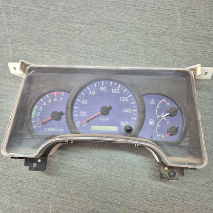 2004 Mitsubishi Canter FB* FB700B - Instrument Cluster PN: MK421032