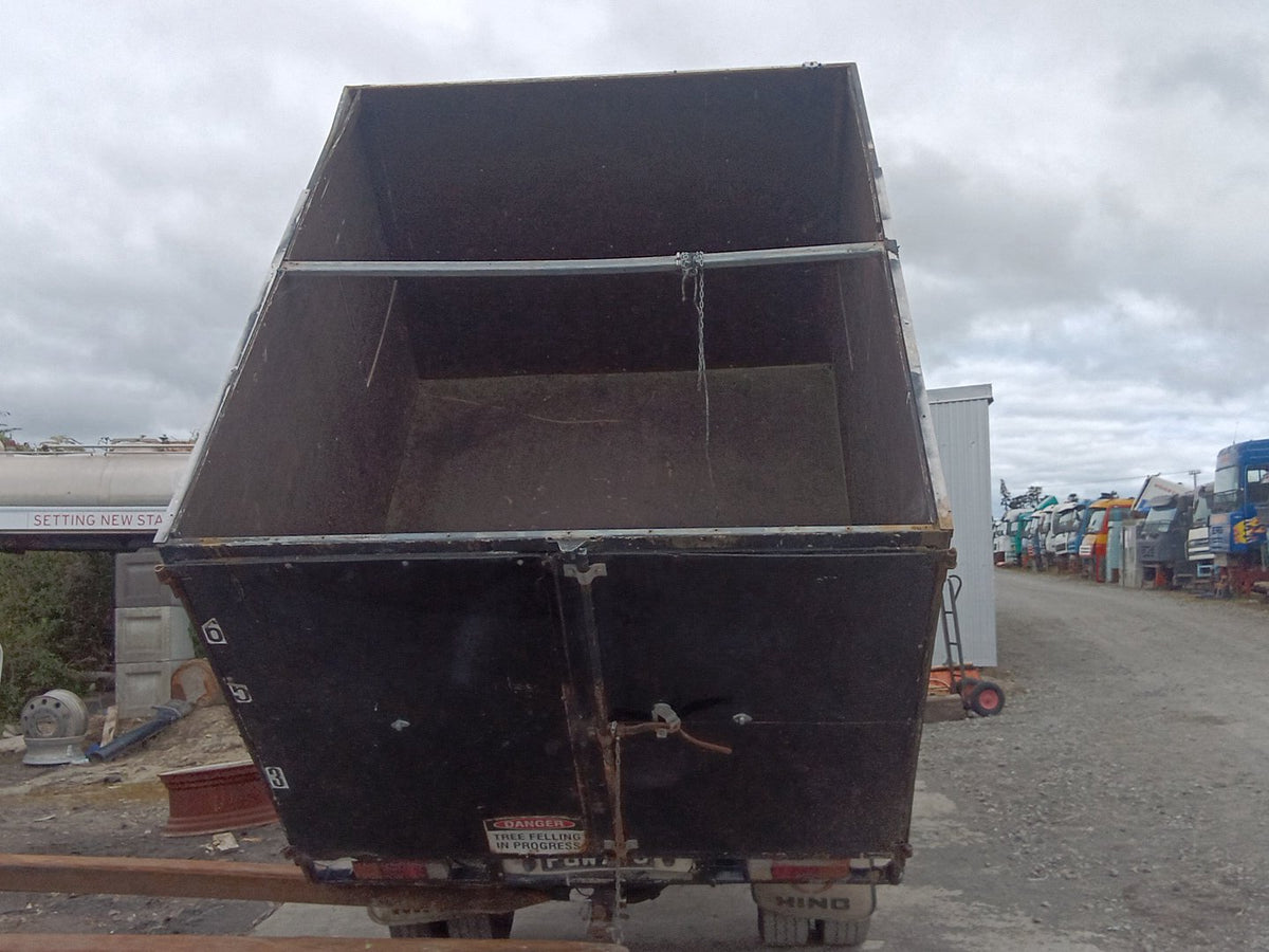 2010 Hino 300 Series 001048 - Tipping Truck Body PN: