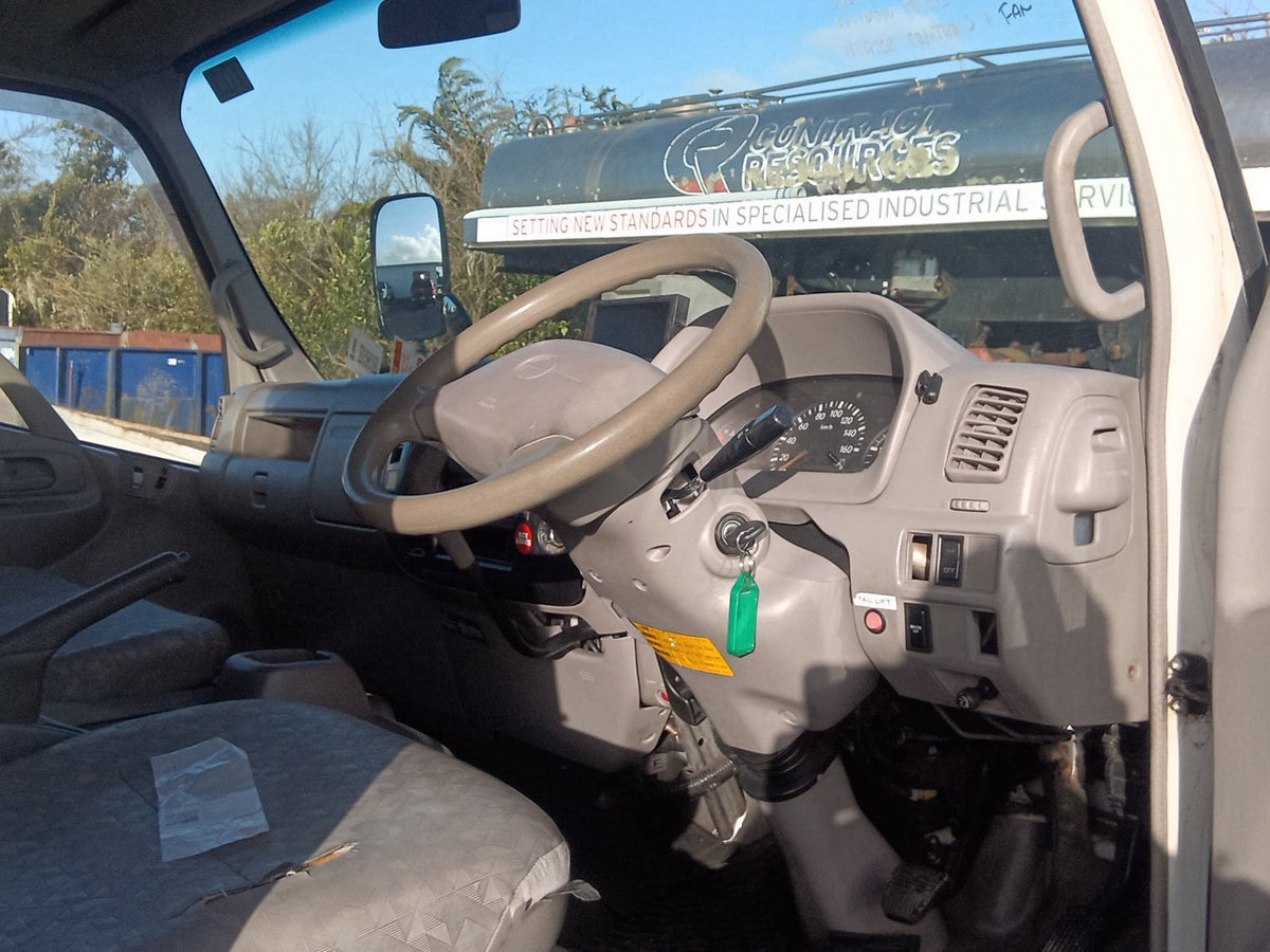 2011 Hino Dutro XZU454
