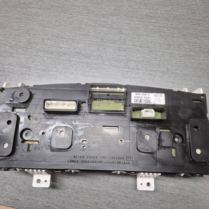 2015 Isuzu Elf NJR85 - Instrument Cluster PN: 141114 0005