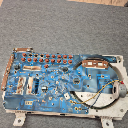 1997 Isuzu Elf NKR NKR66E - Instrument Cluster PN: 897121-0031