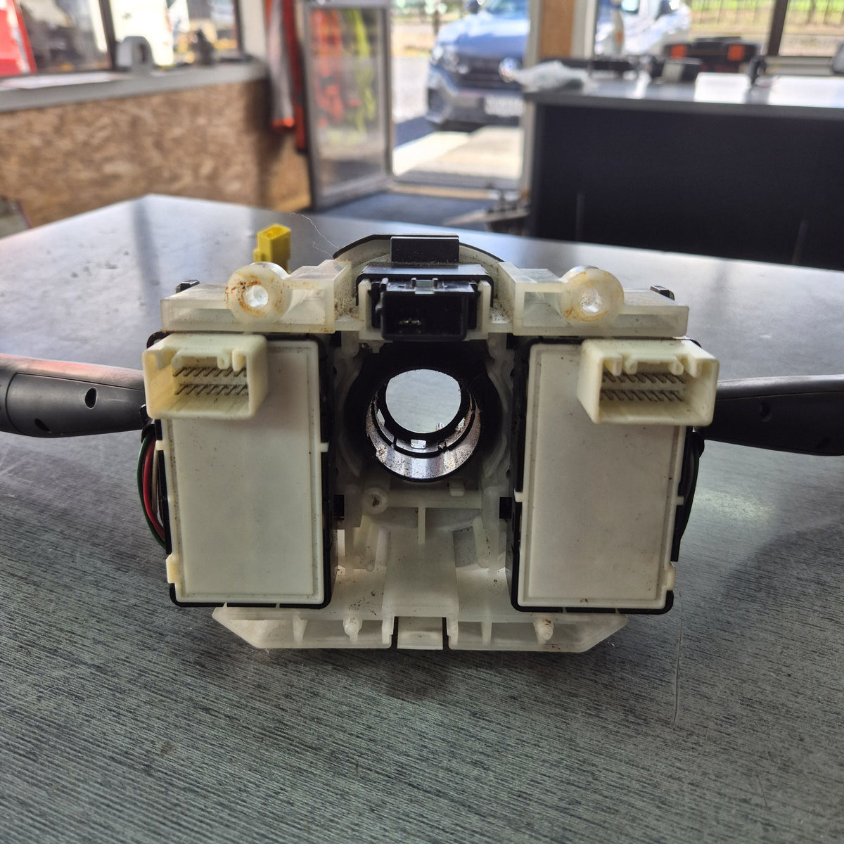 2008 Isuzu Elf NKR85 - Combination Switch PN: